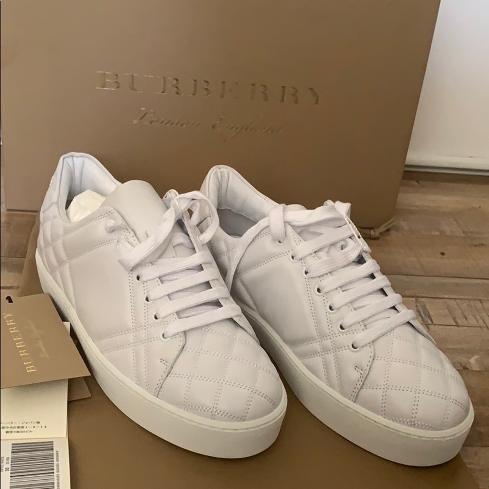 Burberry sneakers